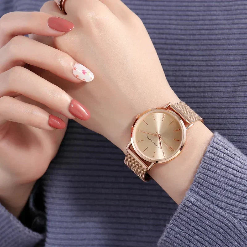 Round Women's Wrist Watch – photo 4
