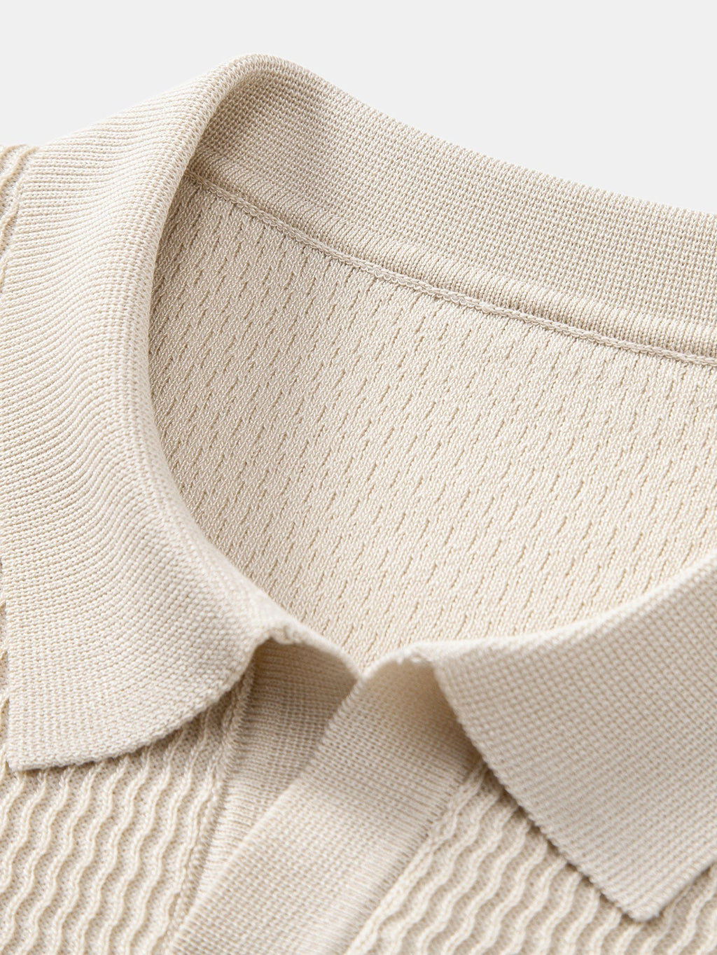 V-Neck Polo Shirt with Wave Jacquard Knit – photo 11