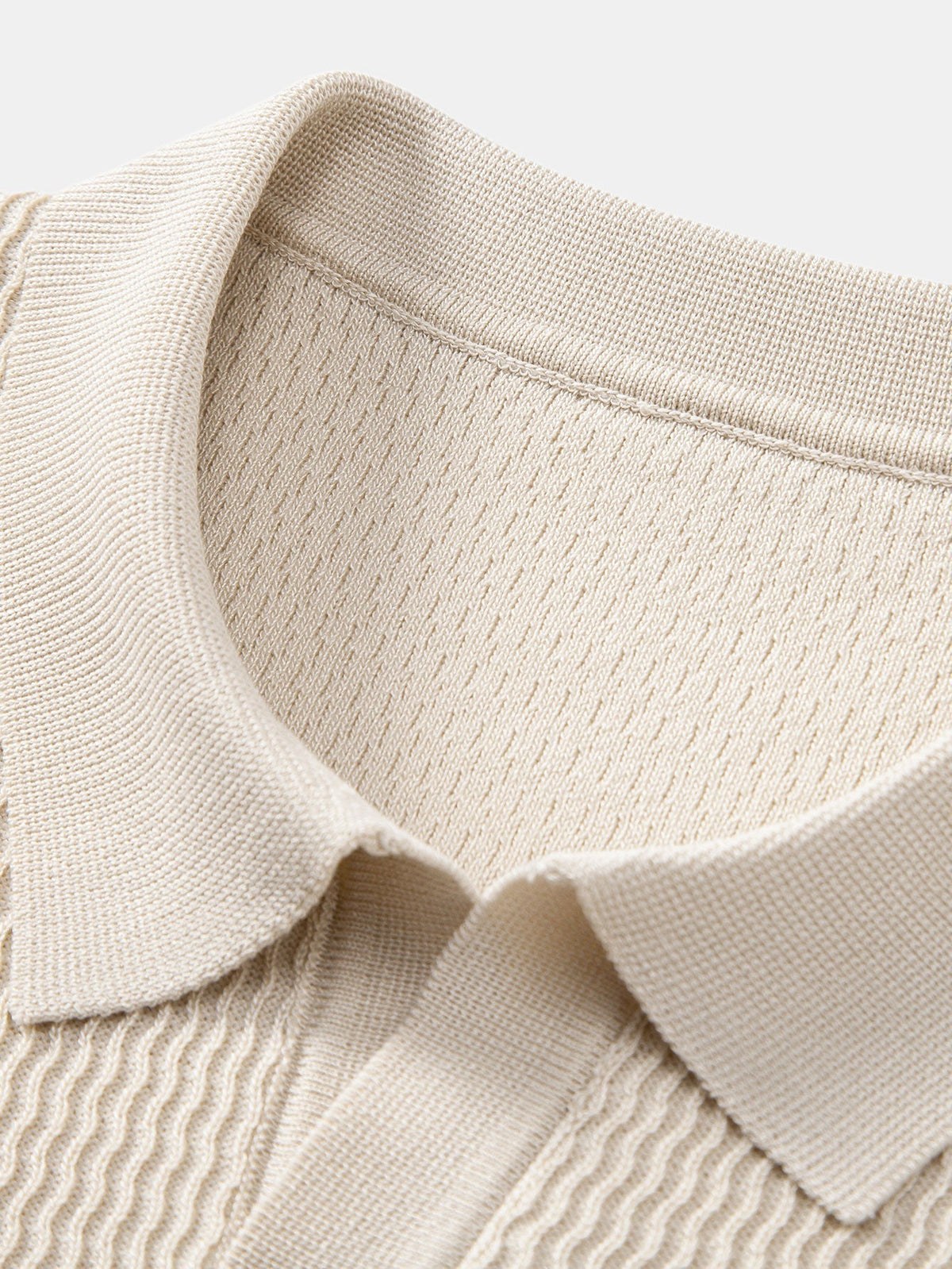 V-Neck Polo Shirt with Wave Jacquard Knit – photo 11